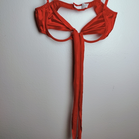 SHEIN Red Satin Cut-out Bow Decor Underwire Bra, One Size - Picture 7 of 14